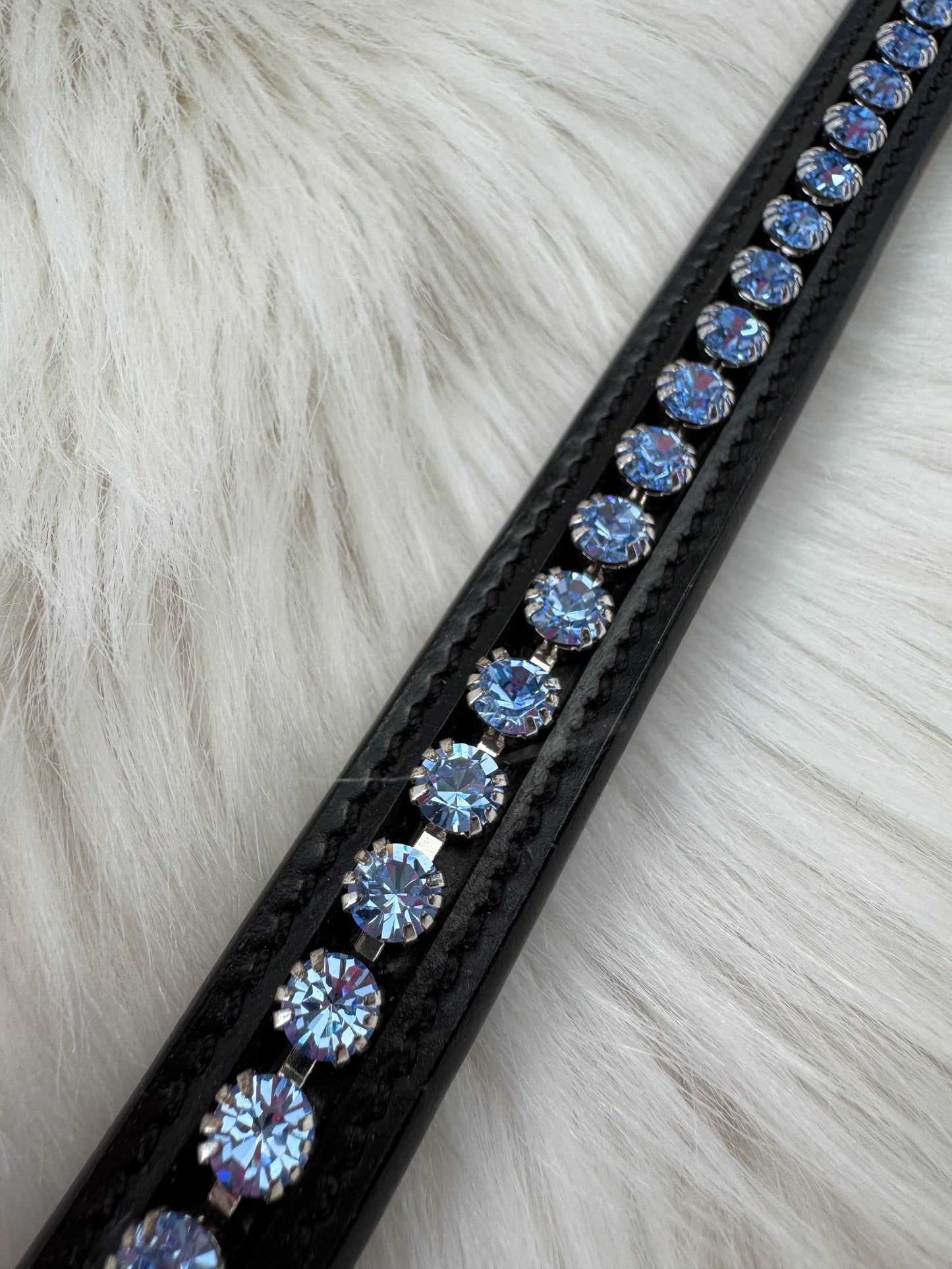 "Frozen" Browband - Black