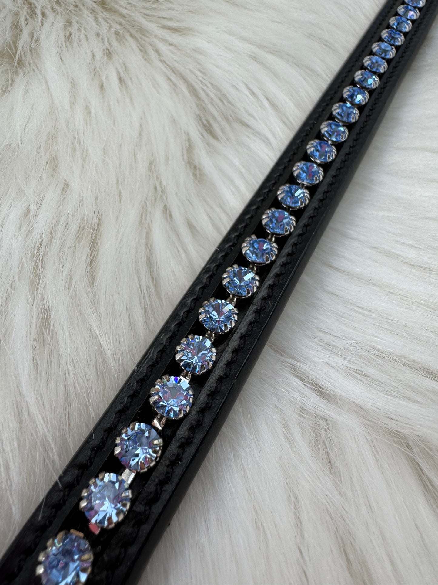 "Frozen" Browband - Black