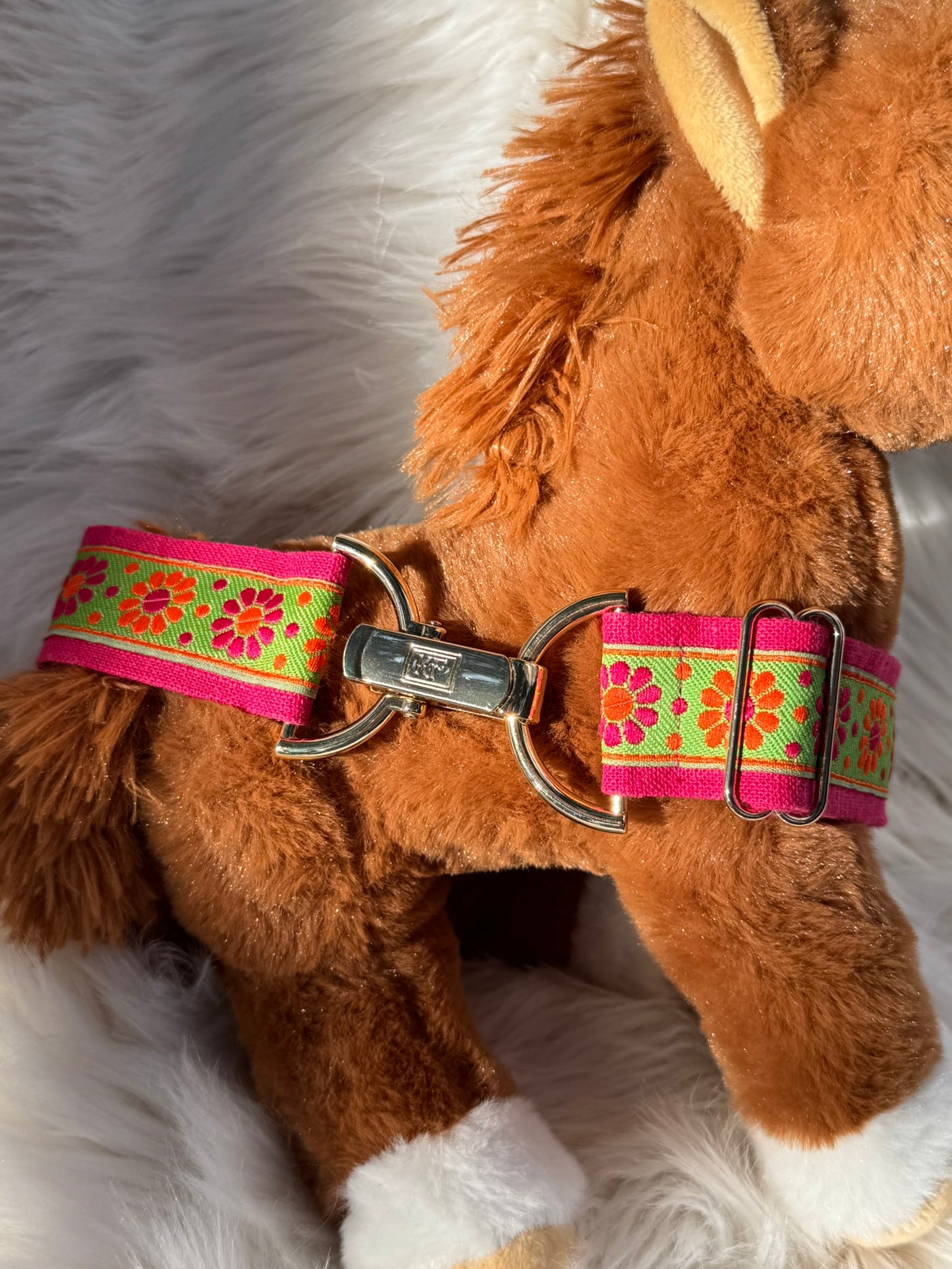 Youth Fuchsia Daisy Adjustable Belt