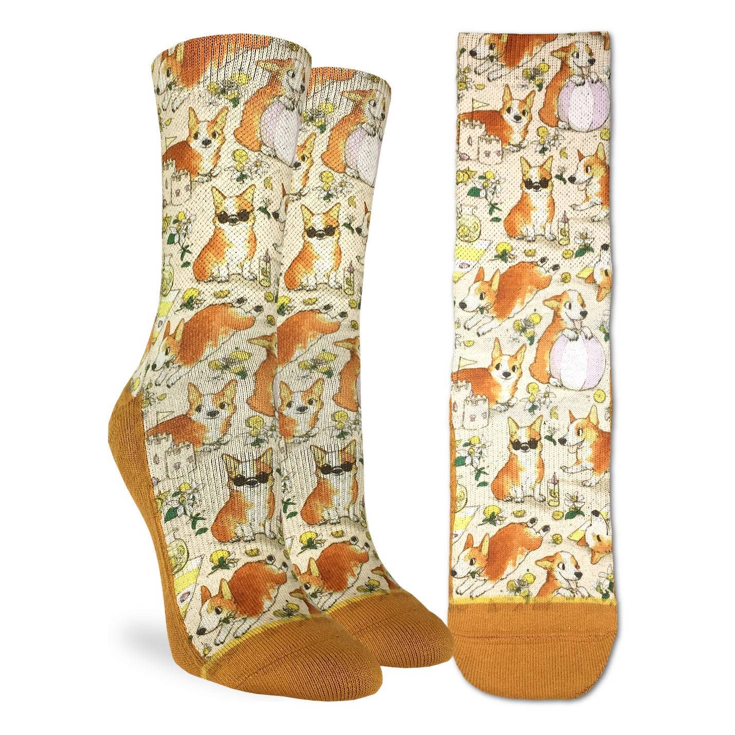 Women's Corgis on a Beach Active Fit Socks